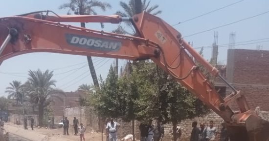 تنفيذ 20 قرار إزالة لتعديات على أملاك الدولة بالعياط
