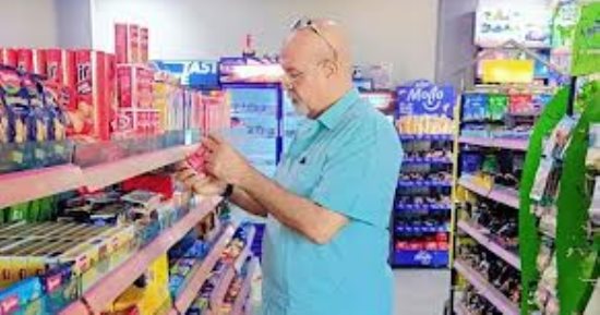 صحة جنوب سيناء: إعدام 2 طن مواد غذائية منتهية الصلاحية فى شرم الشيخ