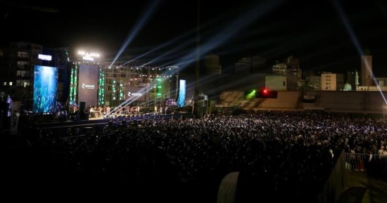 بحضور جماهيرى كامل العدد.. عدوية ورامى جمال والبحراوى يتألقون فى حفل City festival شبين الكوم