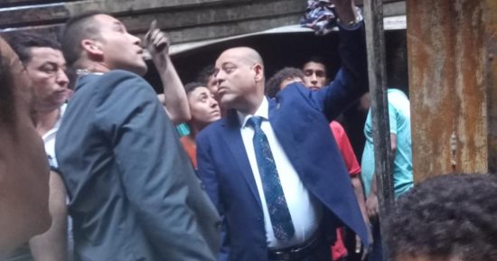 وزير العمل يتفقد موقع حريق حارة اليهود ويزور المُصابين