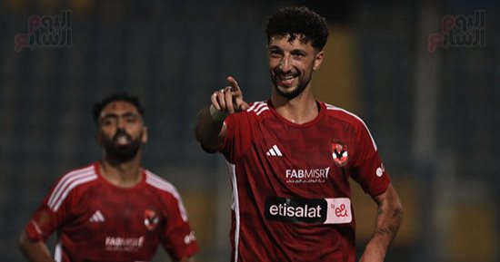 الشوط الأول.. الأهلى يتقدم على بيراميدز بهدف فى قمة الدورى