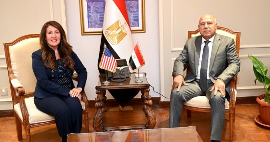 كامل الوزير يبحث مع السفيرة الأمريكية فرص التعاون فى تصنيع وسائل النقل