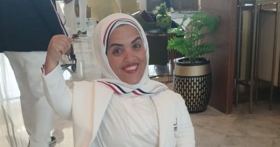 إيناس الجبالى أول لاعبة من قصار القامة تخوض نهائي رفع الأثقال بدورة الألعاب البارالمبية بباريس