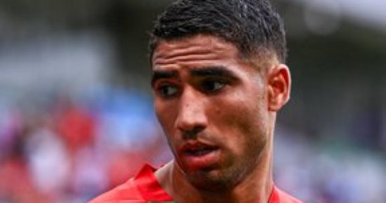 حكيمى ينتقد تصرفات بعض جماهير منتخب المغرب بعد الفوز على الأرجنتين