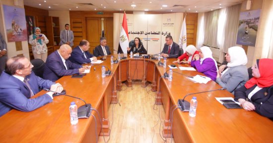 وزيرة التضامن تستعرض مع أعضاء النواب والشيوخ خطة برامج الحماية الاجتماعية