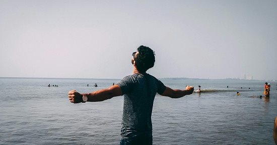 نصائح الخبراء للاستمتاع بالمصيف بميزانية محدودة.. لو ناوى تسافر الأيام دى