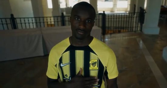 نادى الاتحاد السعودى يعلن ضم موسى ديابى نجم أستون فيلا رسميا