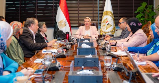 وزيرة البيئة: إجراءات استباقية وغرف عمليات استعدادا لموسم السحابة السوداء