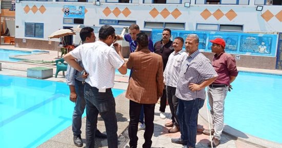 استقرار الحالة الصحية للطفل الناجى من الغرق بحمام سباحة نادى بنى سويف الرياضى.. مجلس إدارة النادى يقرر فسخ تعاقد مستثمر الحمام.. والشباب والرياضة تقرر إغلاقه.. والوزارة تتابع الحالة الصحية للطفل على مدار الساعة