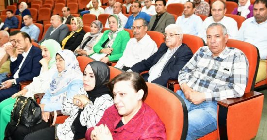 خلية أزمة تضم الجهات المعنية لمواجهة ظاهرة حرق قش الأرز بالدقهلية