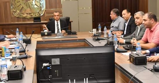 محافظ جنوب سيناء: لا وسيط بينى وبين رؤساء المدن لتحقيق أعلى معدلات الأداء