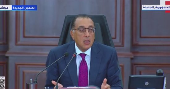 الحكومة تستهدف إتاحة مشاركة الشباب فى العمل السياسى بشكل فعال