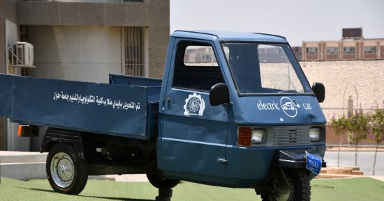 مشروعات وابتكارات للطلاب بجامعة حلوان وبحث إمكانية تحويلها لمنتجات 