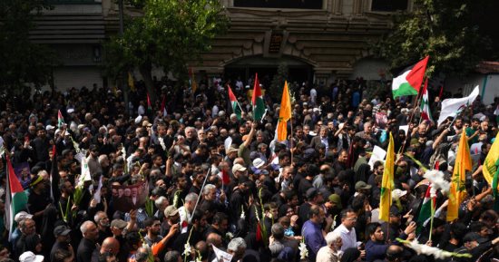 تشييع جثمان إسماعيل هنية فى إيران وسط شعار "الموت لإسرائيل".. خامنئى يؤم صلاة الجنازة ونعش الشهيد ينطلق لساحة الحرية وسط حشود جماهيرية.. الحرس الثورى يواصل التحقيق ورئيس البرلمان: ردنا بالزمان والمكان المناسبين
