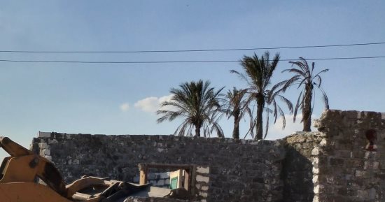 إزالة 12 حالة تعد بالبناء المخالف فى الإسماعيلية