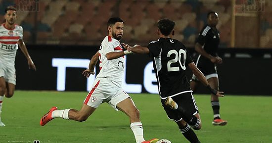 محاضرة فنية وتدريبات بدنية للاعبي الزمالك في الجيم