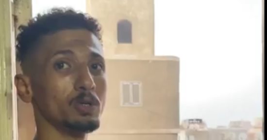 تفاصيل هامة يرويها شاهد عيان من موقع انهيار عقار الساحل.. فيديو  