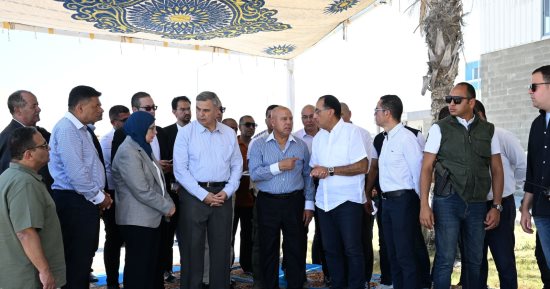 رئيس الوزراء: هدفنا تشجيع الصناعة الوطنية وشركات القطاع الخاص على التوسع