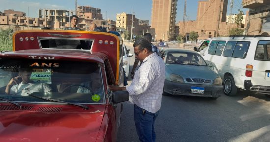 حملات لإدارة المواقف ومباحث المرور على المنافذ والطرق السريعة بالفيوم