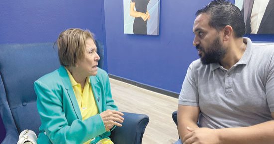 فريدة الشوباشى: التاريخ يسجل ما تقوم به مصر تجاه القضية الفلسطينية فى قائمة الشرف.. أمريكا المسؤولة عما يحدث فى المنطقة.. القاهرة تقود حربا شرسة لفضح جرائم الاحتلال.. وتؤكد: الحكومة الجديدة جاءت فى فترة صعبة