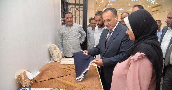 محافظ أسيوط يشهد احتفالية "رفقاء قادرون باختلاف" لطلاب مدارس التربية الخاصة