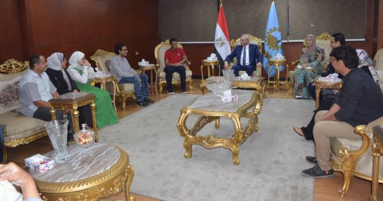 محافظ الغربية يكرم أوائل الثانوية العامة من أبناء المحافظة