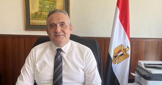 رئيس هيئة المستشفيات التعليمية الدكتور محمد مصطفى يكشف لـ"اليوم السابع" خطة المشاركة فى المبادرات الرئاسية:18 مليون مواطن حصلوا على خدمات بالاستقبال والعيادات الخارجية.. وإنشاء وتطوير 44 جناح عمليات بالمستشفيات