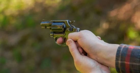 برازيلى يطلق النار على حكام مسابقة ملكة جمال بعد حصول ابنته على المركز الرابع