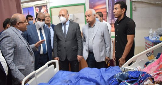 افتتاح وحدتى العناية المركزة المتوسطة لأمراض الباطنة وأمراض الصدر بمستشفى سوهاج الجامعى