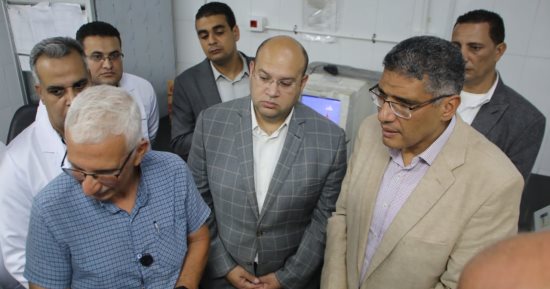 محافظ الجيزة يوجه بصيانة ماكينات الغسيل الكلوى بمستشفى الصف المركزى