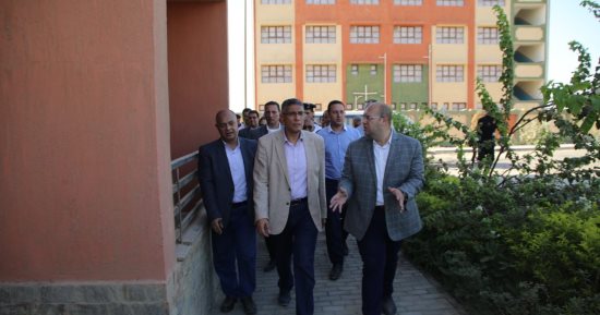 محافظ الجيزة: مشروع إسكان حضارى بقرية الديسمى فى الصف لمتضررى السيول