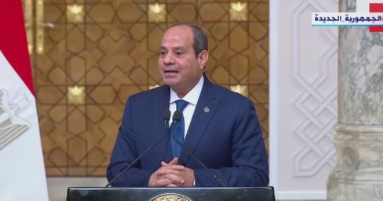 الرئيس السيسي: السفارة المصرية عادت للعمل فى مقديشو واستئناف حركة الطيران