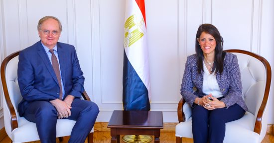 وزيرة التخطيط تبحث مع سفير الاتحاد الأوروبى إجراءات الإصلاح الهيكلى