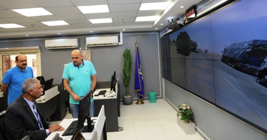 محافظ أسوان يتابع جهود تسهيل حركة النقل والتجارة للشاحنات بميناء أرقين البرى