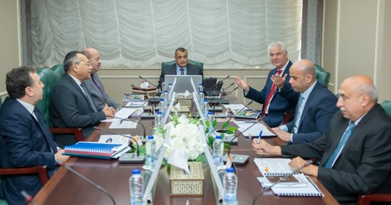 وزير الإنتاج الحربى يتابع مشروع إقامة محطة تحويل المخلفات لطاقة كهربائية 