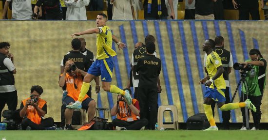 النصر ضد الرائد.. العالمى يتفوق برأسية رونالدو فى الشوط الأول "فيديو"