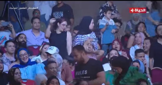 جماهير "لؤي" يتراقصون على أغانيه بمهرجان القلعة الدولي للموسيقى.. فيديو