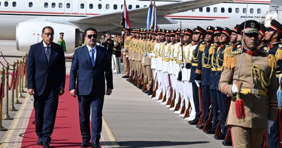 رئيس الوزراء يستقبل نظيره العراقى بمطار العلمين الدولى  