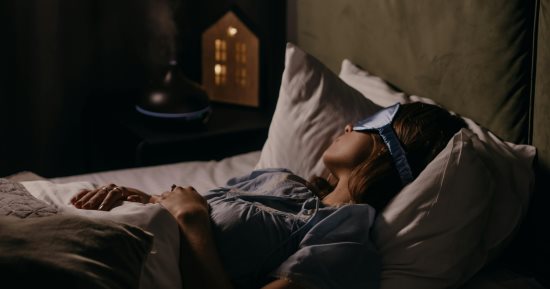 تخلص من الضغوط.. 5 تقنيات للتأمل والاسترخاء تساعدك على النوم العميق