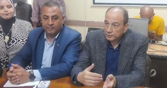 مديرية التعليم بالمنيا تبحث الاستعداد للعام الدراسى الجديد