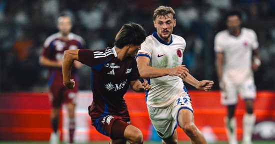 تشيلسي يتأهل لمرحلة دوري المؤتمر الأوروبي رغم خسارته 2-1 من سيرفيت