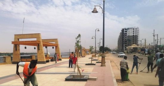 رفع 456 حالة إشغال بالسوق السياحى باسوان