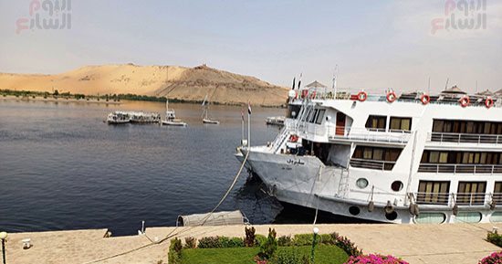 سحر النيل..رحلات نيلية حول معالم أسوان الأثرية