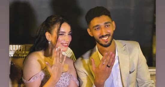 أحمد الأحمر يهنىء مازن رضا لاعب يد الزمالك بخطبته