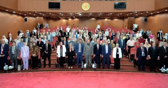 رئيس جامعة المنصورة يعلن عن مشروع إنشاء مصنع أدوية لتدريب طلاب الصيدلة.. صور