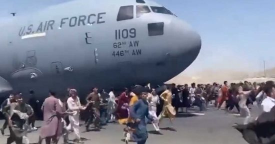 واشنطن بوست: الجمهوريون يوسعون من تحقيقهم بشأن انسحاب بايدن من أفغانستان 