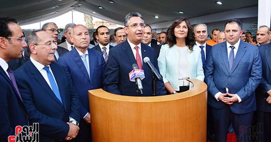 وزير التموين: الاتفاق مع محافظة القاهرة على إقامة معرض دائم فى الأحياء.. صور