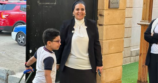 مدرسة النيل ببورسعيد تستقبل الطلاب في أول أيام العام الدراسى الجديد.. فيديو 
