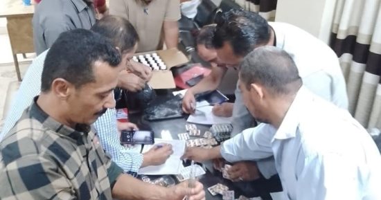 محافظة الجيزة تغلق منشآت طبية تدار دون ترخيص بالوراق والصف
