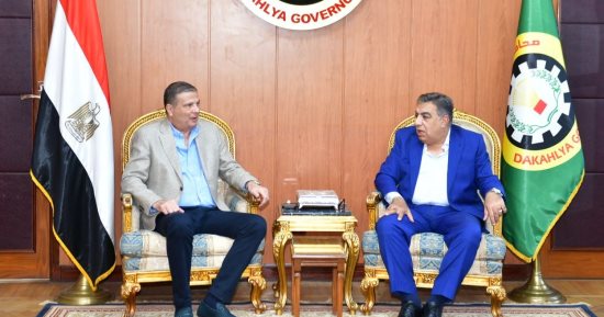 محافظ الدقهلية يستقبل وزير الزراعة لحضور احتفال المحافظة بعيد الفلاح